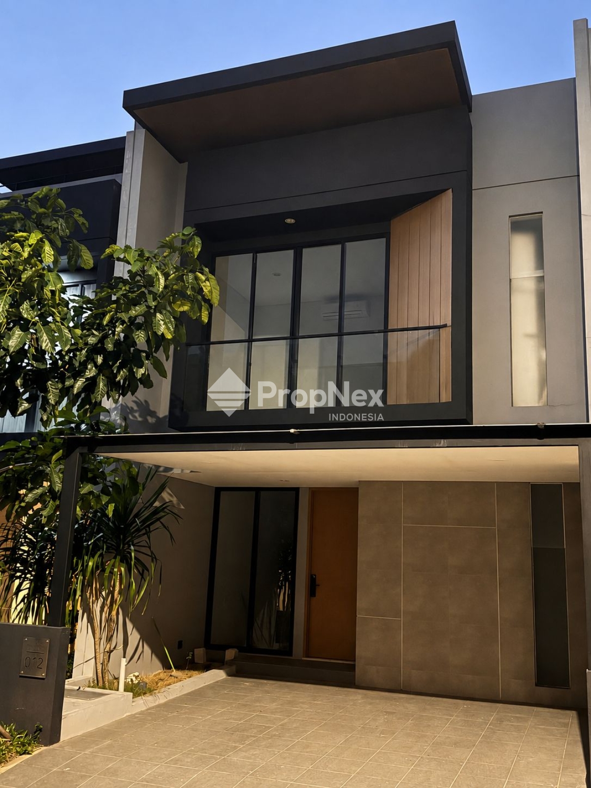Rumah Citraland Northwest Central Minimalis Ciamik